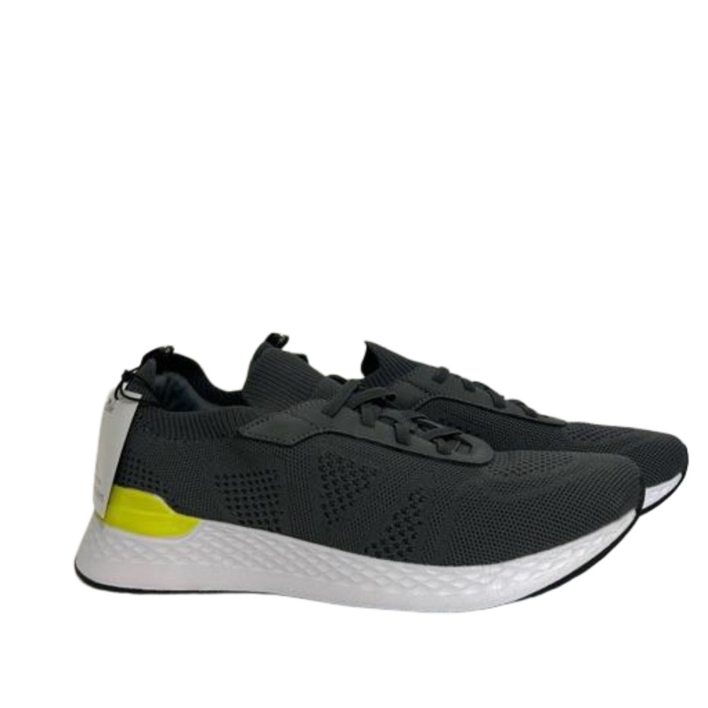 NIB Men’s Crane Memory Foam Crosstrainers/Sneakers Charcoal Grey